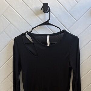 Alo Yoga Long Sleeve Top with Cutout Detail